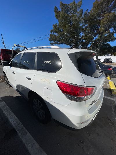 2013 Nissan Pathfinder Location - Imports - Row 45 - Stock # H50991