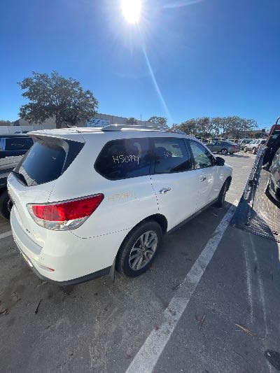 2013 Nissan Pathfinder Location - Imports - Row 45 - Stock # H50991