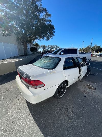 2001 Honda Accord Location - Imports - Row 44 - Stock # H50996