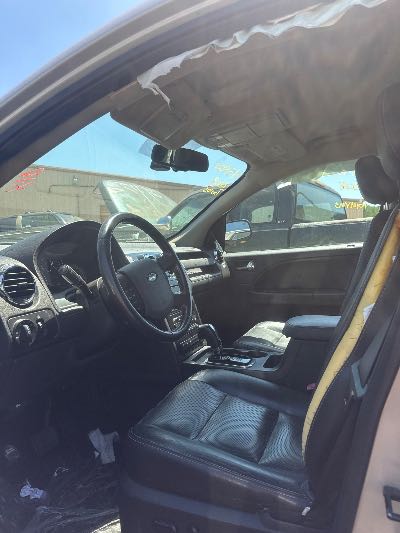 2008 Ford Taurus X Location - Ford - Row 33 - Stock # H51900