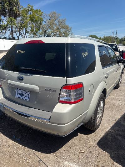 2008 Ford Taurus X Location - Ford - Row 33 - Stock # H51900