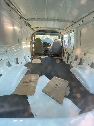 1999 Ford Econoline Location - Large Trucks & Vans - Row 49 - Stock # H49389