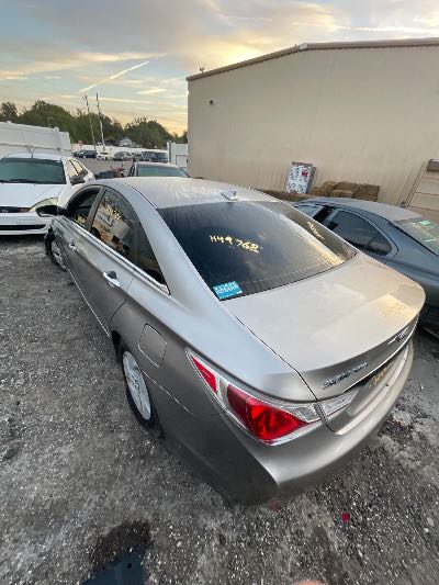 2012 Hyundai Sonata Hybrid Location - Imports - Row 18 - Stock # H49768