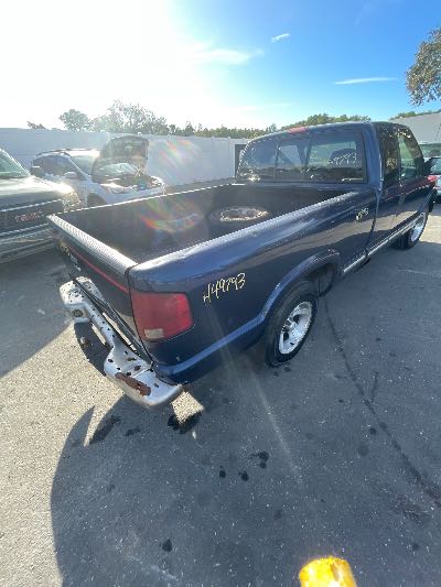2001 Chevrolet S10 Pickup Location - GM - Row 30 - Stock # H49793