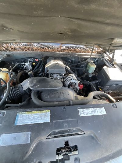 2000 GMC Yukon Location - Large Trucks & Vans - Row 33 - Stock # H49795