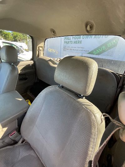 2002 Dodge Ram 1500 Location - Large Trucks & Vans - Row 33 - Stock # H49800