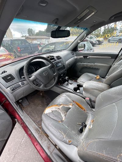 2009 Kia Borrego Location - Imports - Row 19 - Stock # H49816