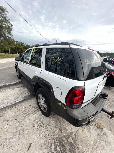 2004 Chevrolet TrailBlazer Location - GM - Row 28 - Stock # H49780