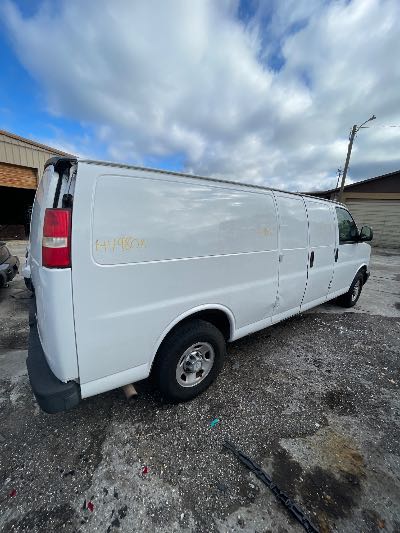 2015 Chevrolet Express Location - Large Trucks & Vans - Row 22 - Stock # H49808