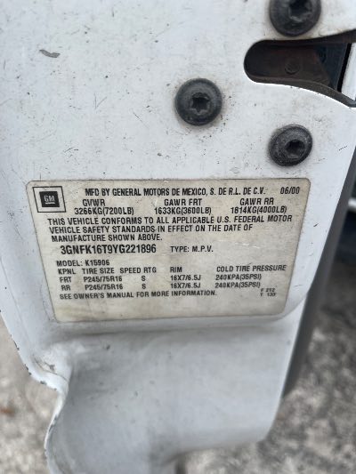 2000 Chevrolet Suburban Location - Large Trucks & Vans - Row 48 - Stock # H49833