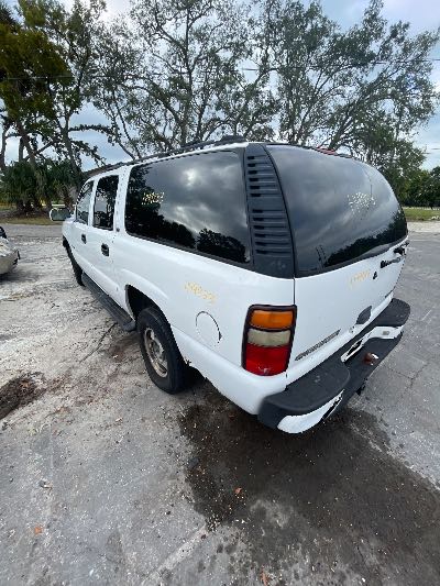 2000 Chevrolet Suburban Location - Large Trucks & Vans - Row 48 - Stock # H49833