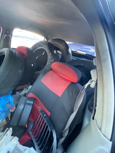 2000 Lincoln Town Car Location - Ford - Row 25 - Stock # H49130