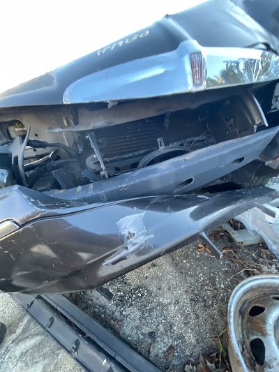 2000 Lincoln Town Car Location - Ford - Row 25 - Stock # H49130