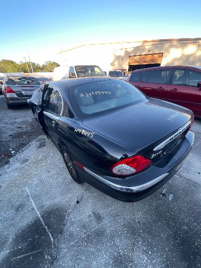 2003 Jaguar X-Type Location - Imports - Row 21 - Stock # H49445
