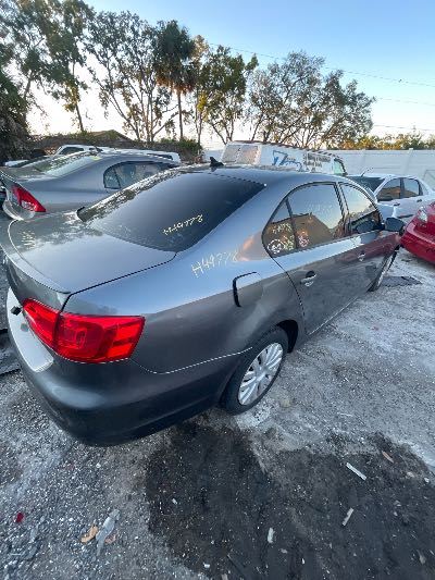 2014 Volkswagen Jetta Location - Imports - Row 20 - Stock # H49778