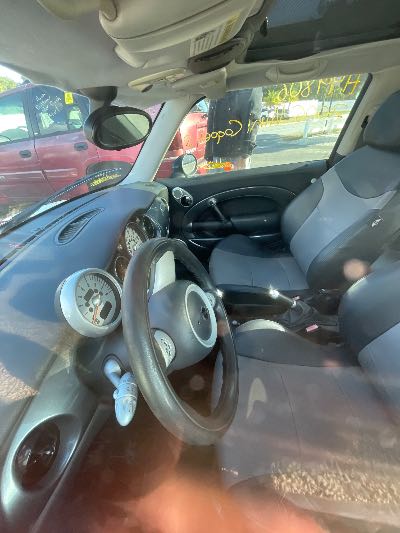 2006 Mini Cooper Location - Imports - Row 22 - Stock # H49806