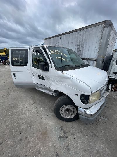 2001 Ford E-150 Location - Large Trucks & Vans - Row 35 - Stock # H49805