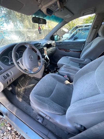 2004 Toyota Sienna Location - Imports - Row 22 - Stock # H49642