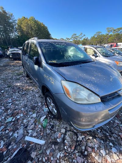 2004 Toyota Sienna Location - Imports - Row 22 - Stock # H49642