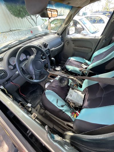 2003 Jeep Liberty Location - Chrysler - Row 43 - Stock # H49898