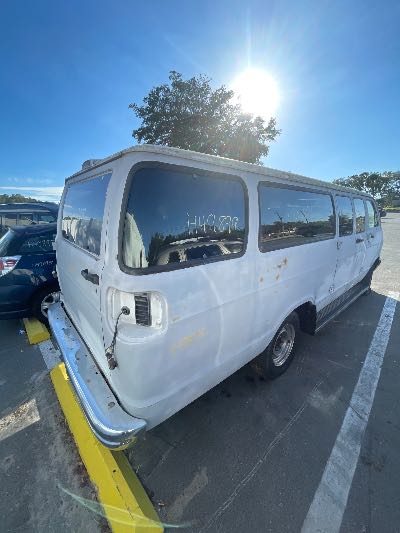 1994 Dodge Ram Wagon Location - Large Trucks & Vans - Row 48 - Stock # H49899