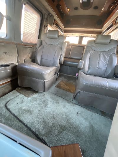 1999 GMC Savana Location - Large Trucks & Vans - Row 18 - Stock # H49869