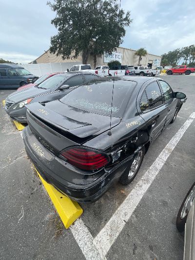 2003 Pontiac Grand AM Location - GM - Row 32 - Stock # H49902