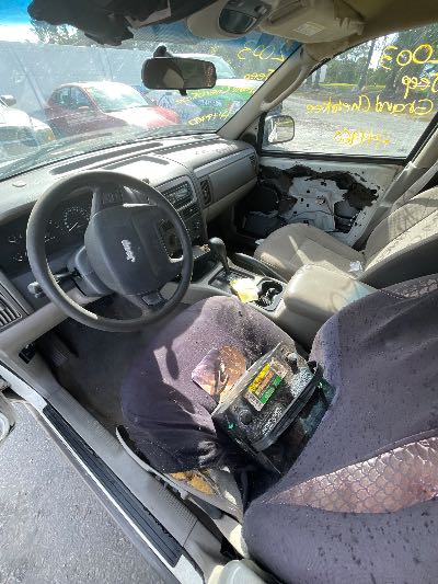 2003 Jeep Grand Cherokee Location - Chrysler - Row 44 - Stock # H49960