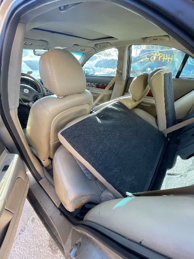 2005 Lincoln LS Location - Ford - Row 27 - Stock # H49962