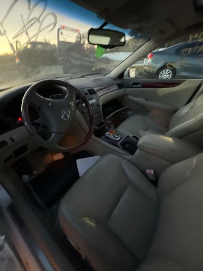 2004 Lexus ES 330 Location - Imports - Row 31 - Stock # H49983