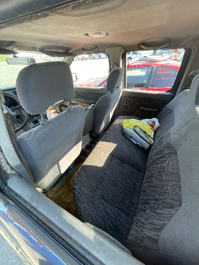 2000 Nissan Frontier 2WD Location - Large Trucks & Vans - Row 49 - Stock # H50028