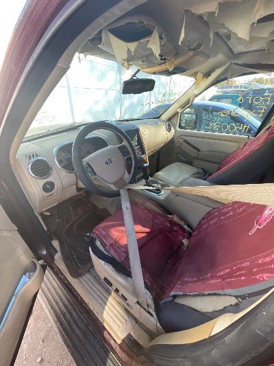 2006 Ford Explorer Location - Ford - Row 27 - Stock # H50031