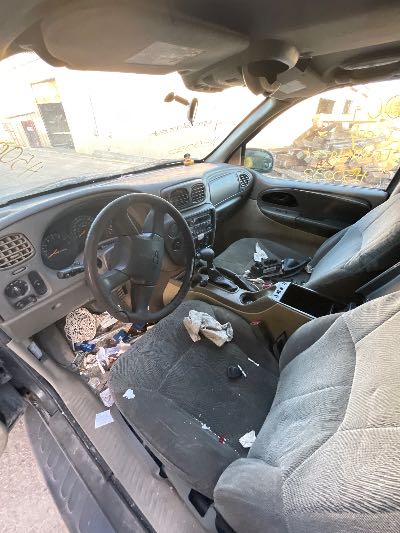 2004 Chevrolet TrailBlazer Location - GM - Row 33 - Stock # H50032