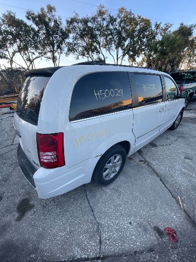 2010 Chrysler Town & Country Location - Chrysler - Row 44 - Stock # H50029