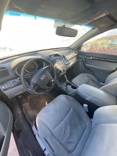 2012 Kia Sorento Location - Imports - Row 42 - Stock # H50042