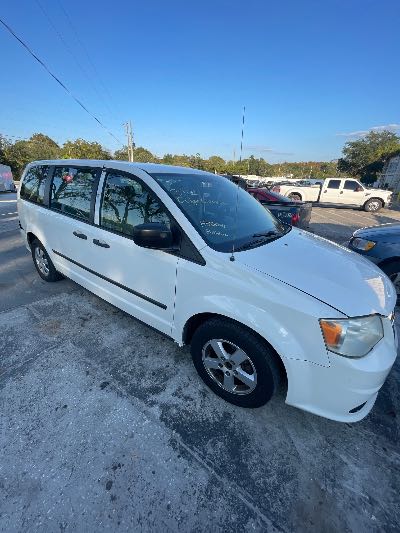 2012 Dodge Grand Caravan Location - Chrysler - Row 44 - Stock # H50041