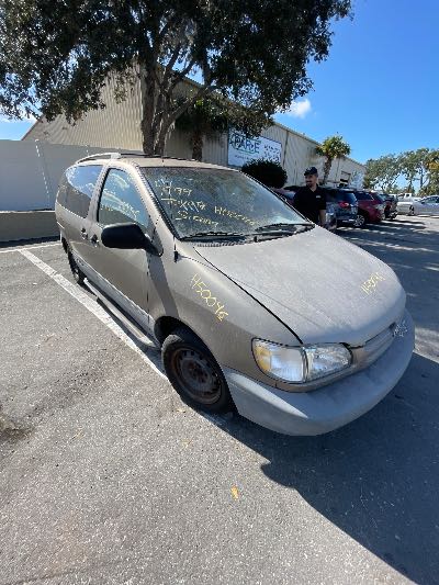 1999 Toyota Sienna Location - Imports - Row 46 - Stock # H50046