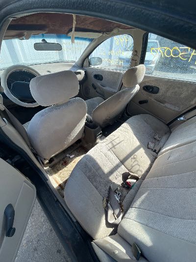 1998 Saturn SL Location - GM - Row 34 - Stock # H50070