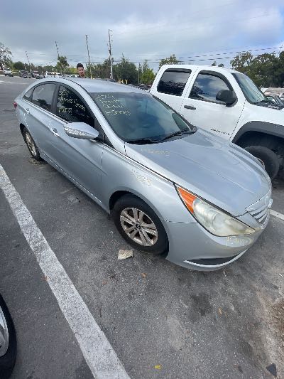 2014 Hyundai Sonata Location - Imports - Row 43 - Stock # H50083