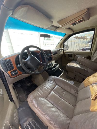 1998 Chevrolet Express Location - Large Trucks & Vans - Row 50 - Stock # H50084