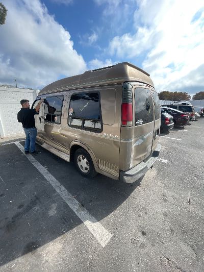 1998 Chevrolet Express Location - Large Trucks & Vans - Row 50 - Stock # H50084