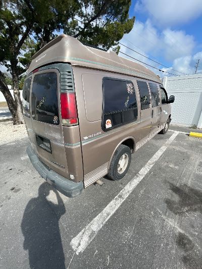 1998 Chevrolet Express Location - Large Trucks & Vans - Row 50 - Stock # H50084