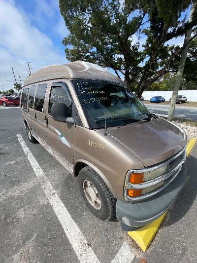 1998 Chevrolet Express Location - Large Trucks & Vans - Row 50 - Stock # H50084