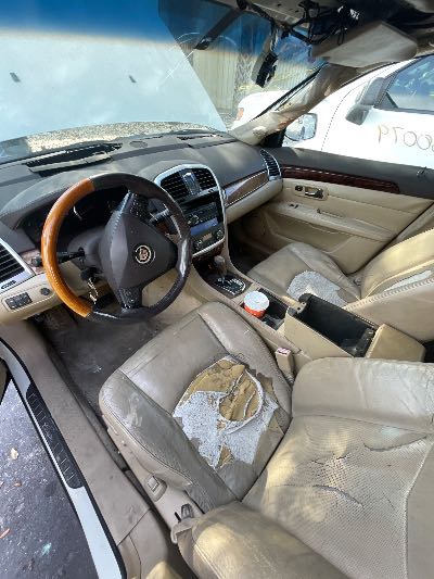 2007 Cadillac SRX Location - GM - Row 35 - Stock # H50079