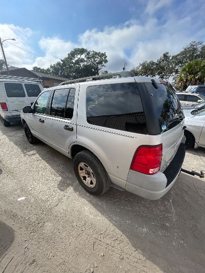 2002 Ford Explorer Location - Ford - Row 28 - Stock # H50078