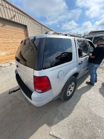 2002 Ford Explorer Location - Ford - Row 28 - Stock # H50078