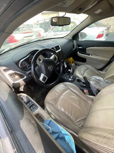 2011 Dodge Avenger Location - Chrysler - Row 44 - Stock # H50067