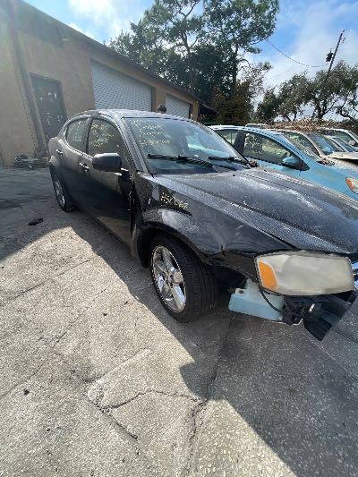 2011 Dodge Avenger Location - Chrysler - Row 44 - Stock # H50067