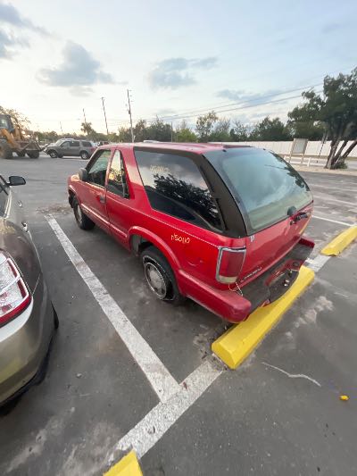 2000 GMC Jimmy Location - GM - Row 34 - Stock # H50110