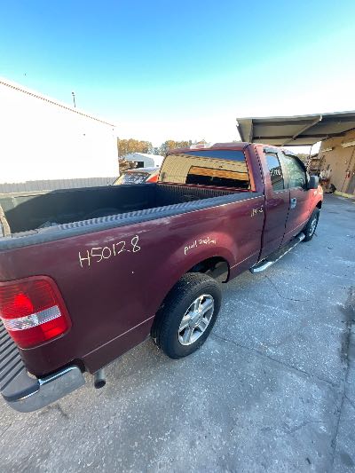 2005 Ford F-150 Location - Large Trucks & Vans - Row 14 - Stock # H50128